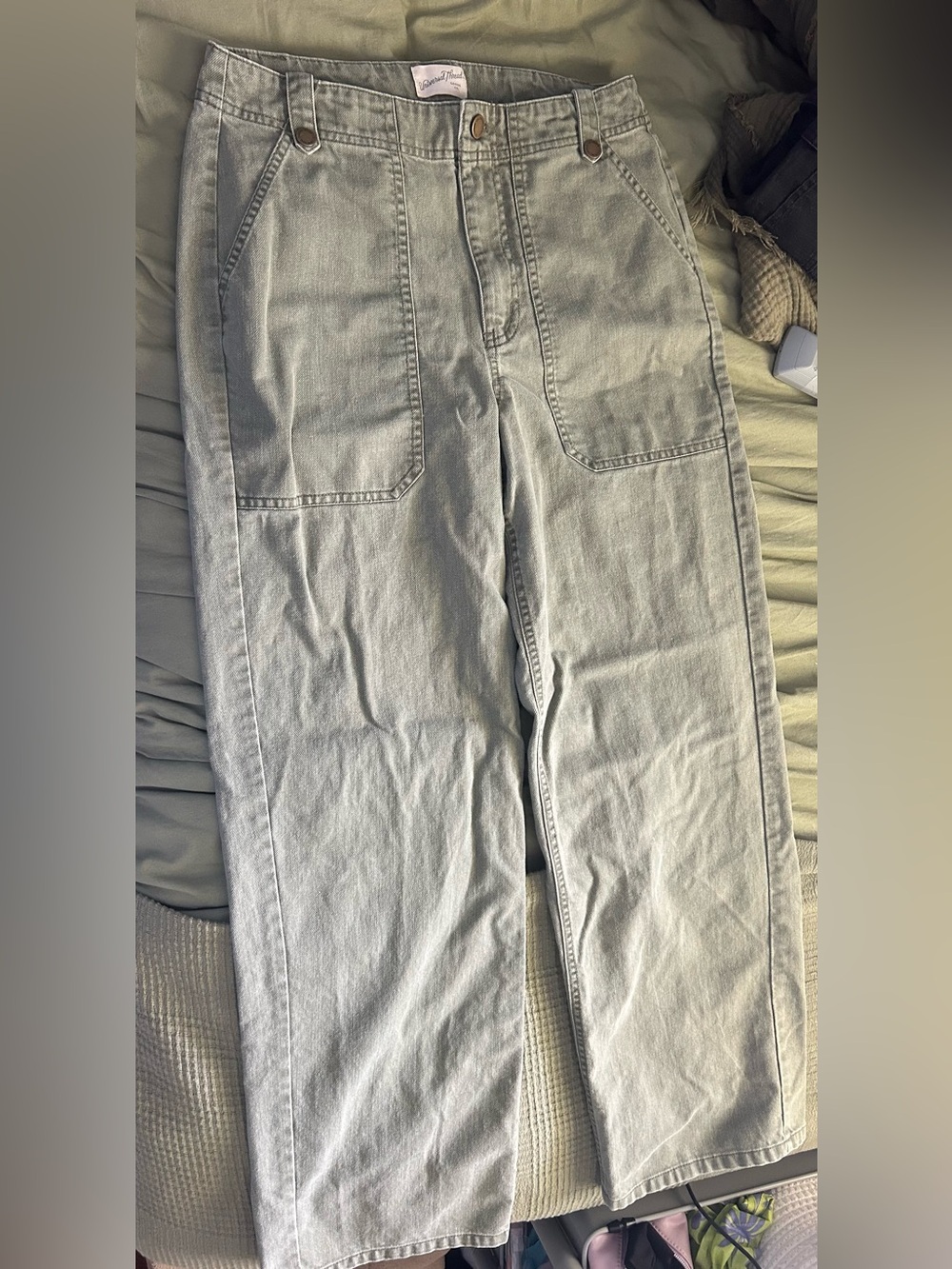 Universal thread Utility pants